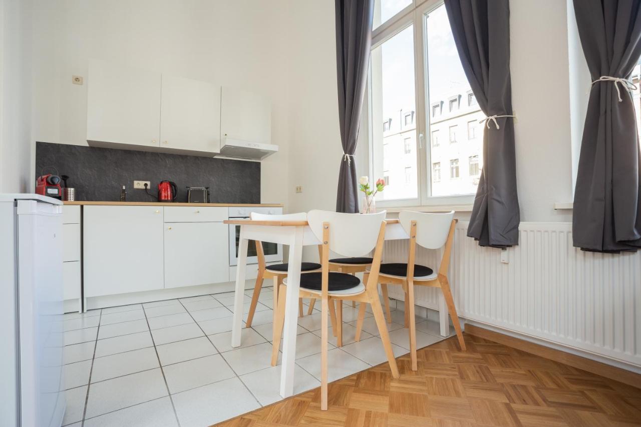 FULL HOUSE Premium Apartments - Halle Paulusviertel Extérieur photo