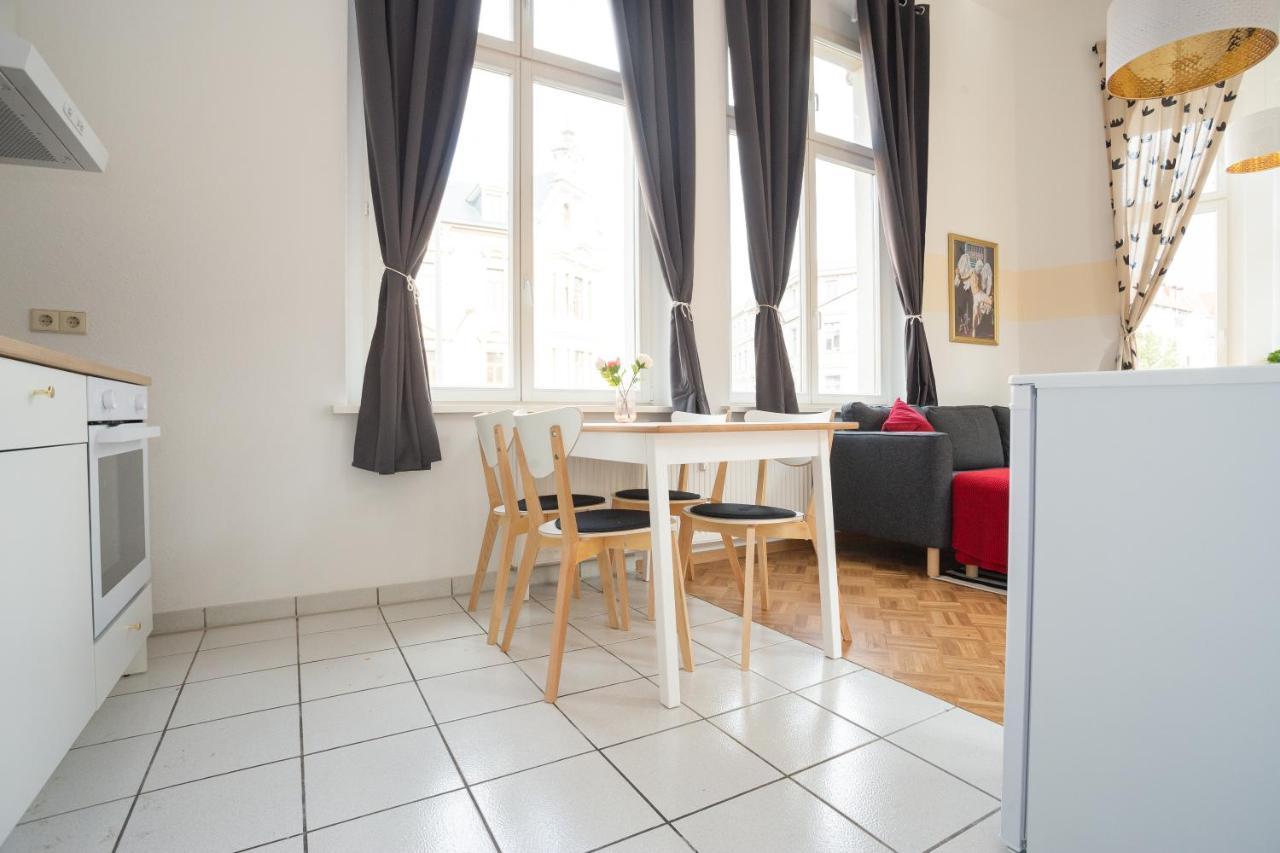 FULL HOUSE Premium Apartments - Halle Paulusviertel Extérieur photo